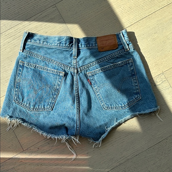 Levi's Women's Distressed Blue Jean Shorts - Picture 4 of 4